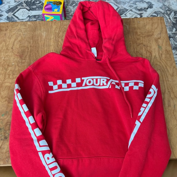 JUSTIN BIEBER WORLD TOUR HOODIE - Picture 1 of 2